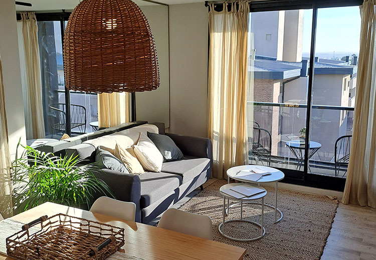 Quatro housing